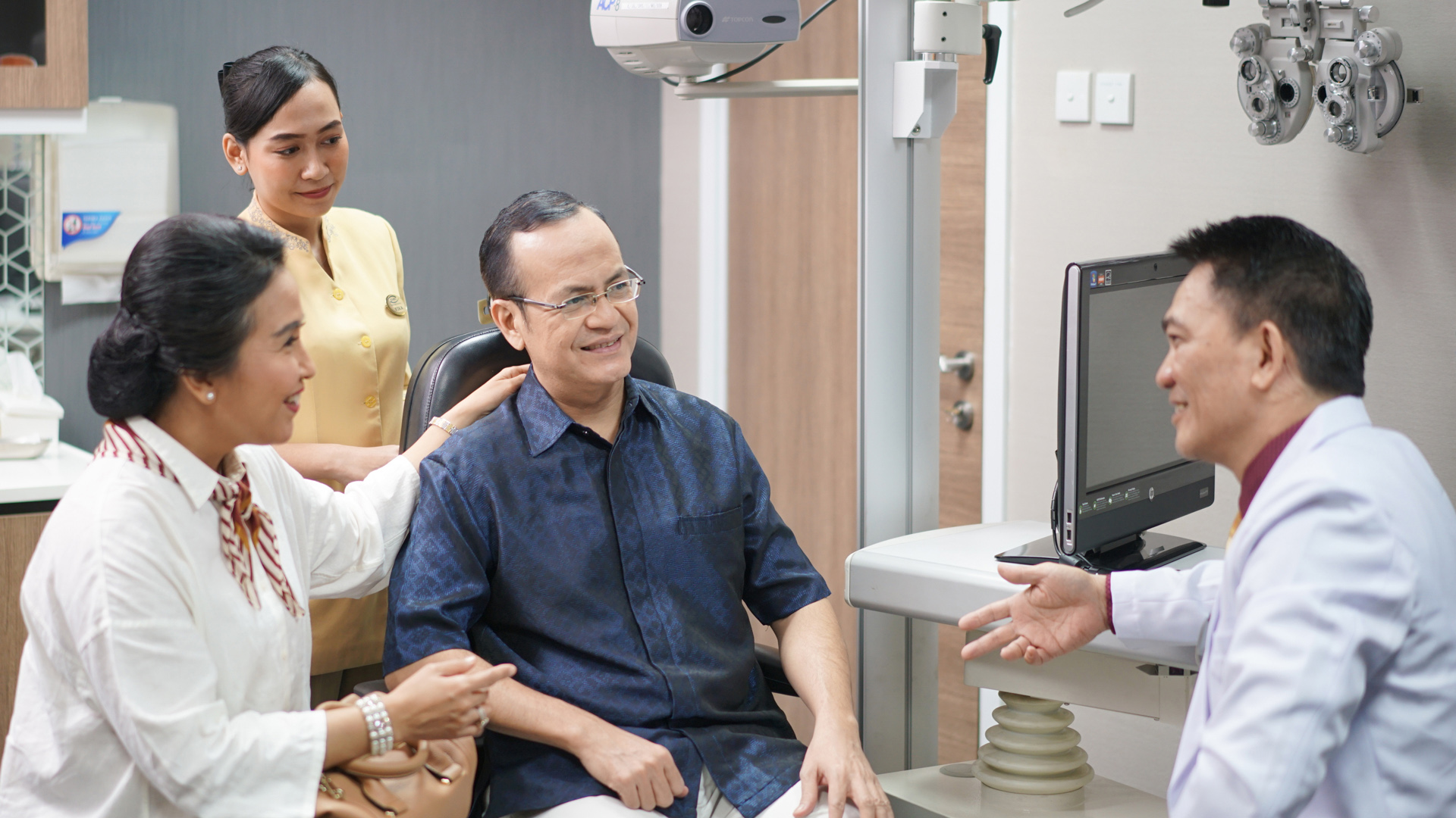 KMN EyeCare - Katarak Medical Outcome
